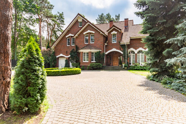 Best Local Driveway Pavers  in Lakeside, MT